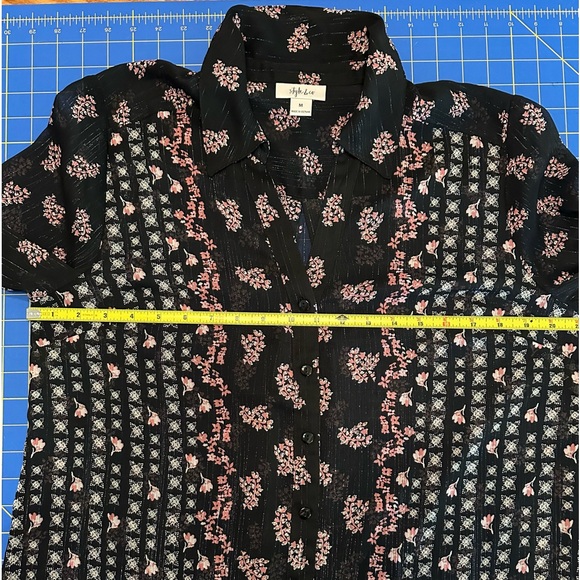 Style and Co Sheer Metallic Button Up Long Sleeve Floral Blouse Black Pink M - Picture 5 of 6